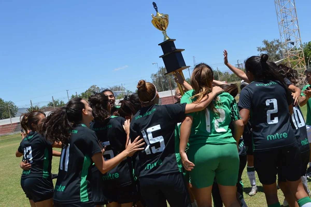 San Martín se consagró como supercampeón del fútbol femenino sanjuanino