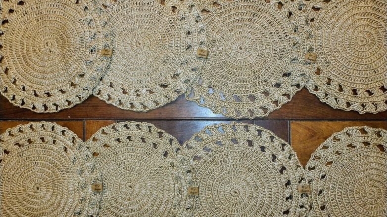 Macramé, tejido a crochet y velas de soja son las propuestas del Chalet Cantoni